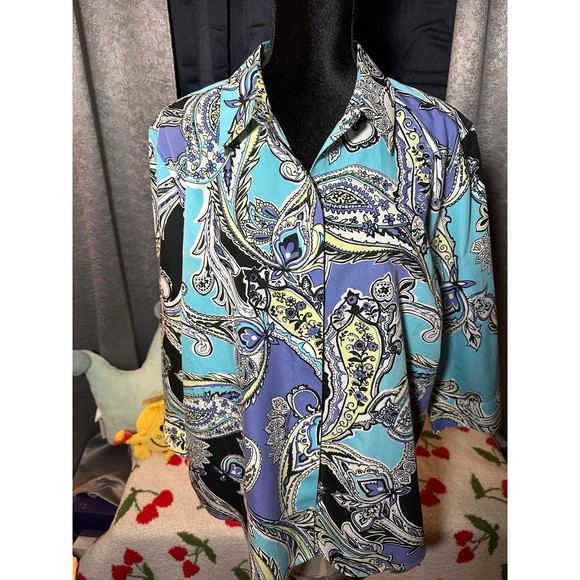 Chico’s No-Iron Maritime Paisley Button-Back Shirt - Picture 2 of 5